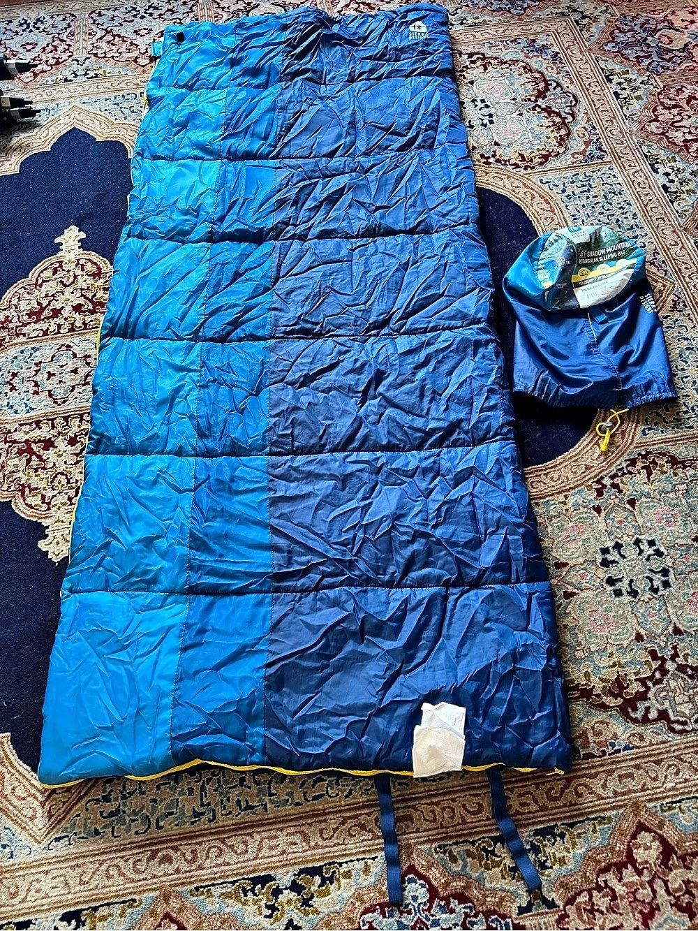 Sierra Designs Shadow Mountain 45° Rectangular Sleeping Bag Blue